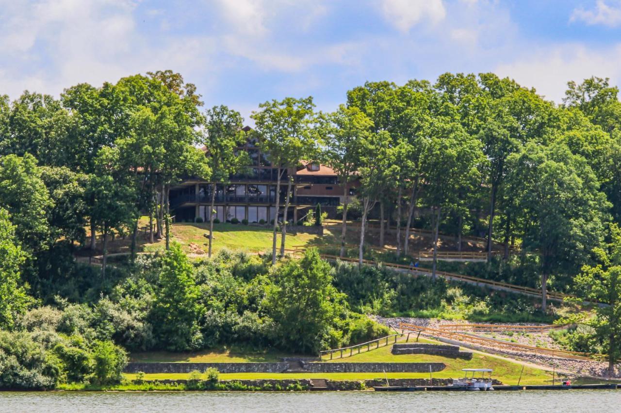 Burr Oak Lodge And Conference Center Glouster Exteriör bild